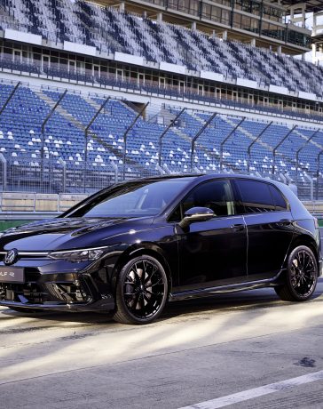 The new Volkswagen Golf R Black Edition