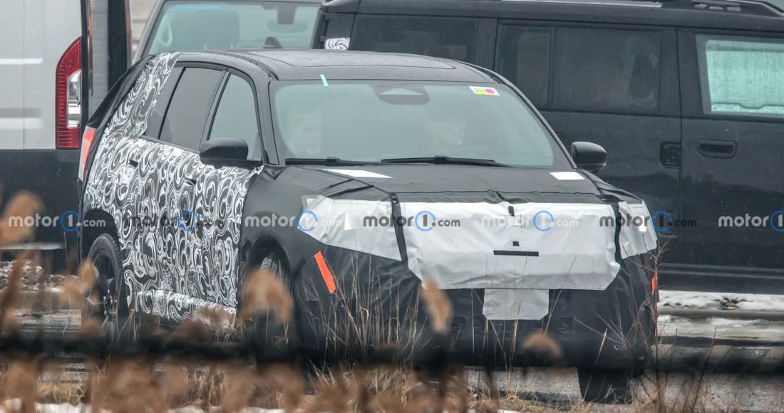 Jeep Grand Cherokee Spied (1)