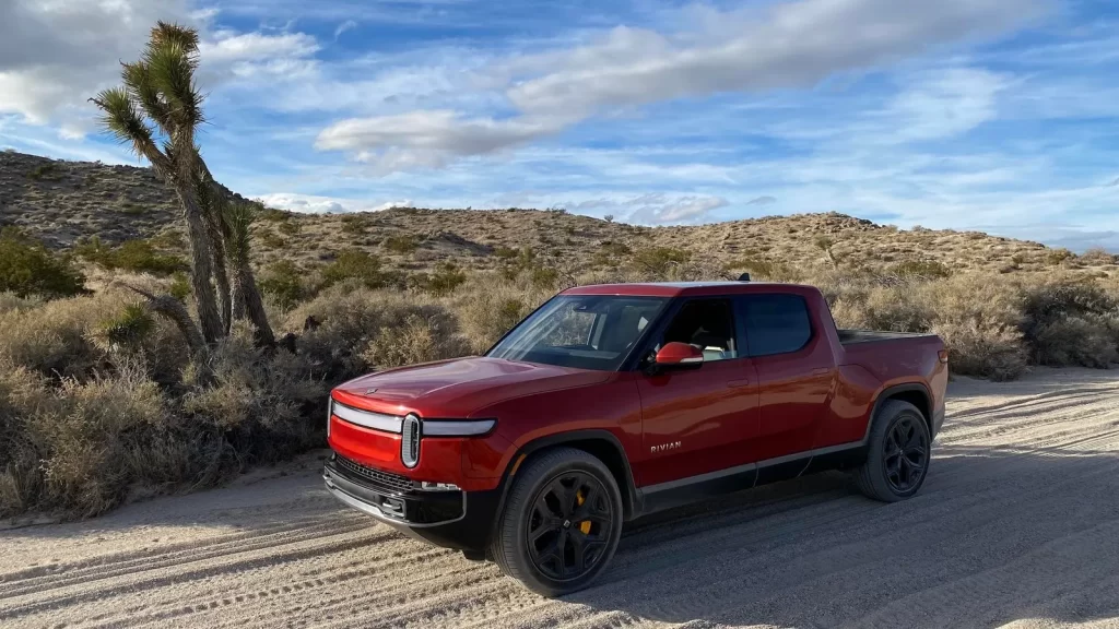 Rivian R1T 5 Best Electric Trucks in 2025 (2)