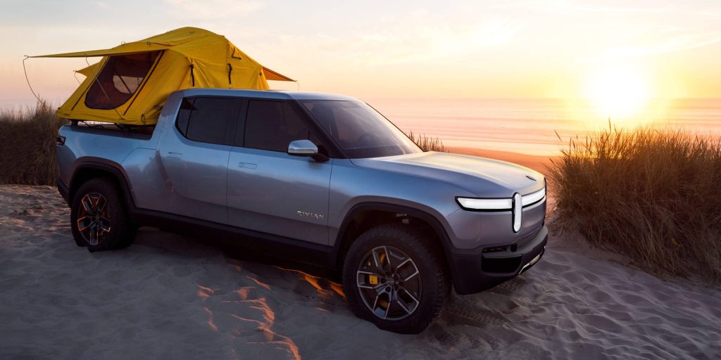 Rivian R1T 5 Best Electric Trucks in 2025 (3)