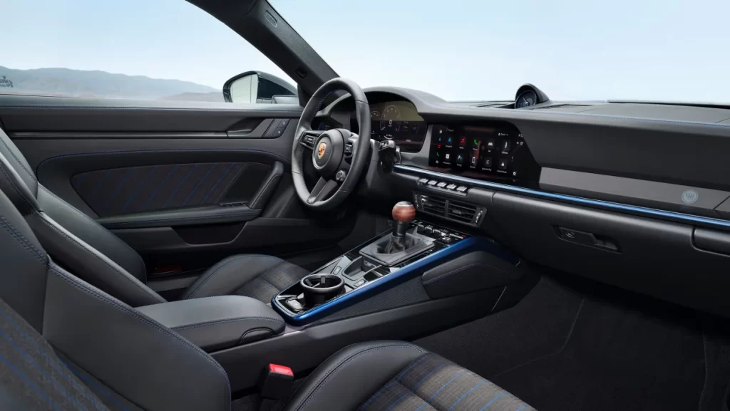 Porsche 911 992.2 Carrera T Interior Design